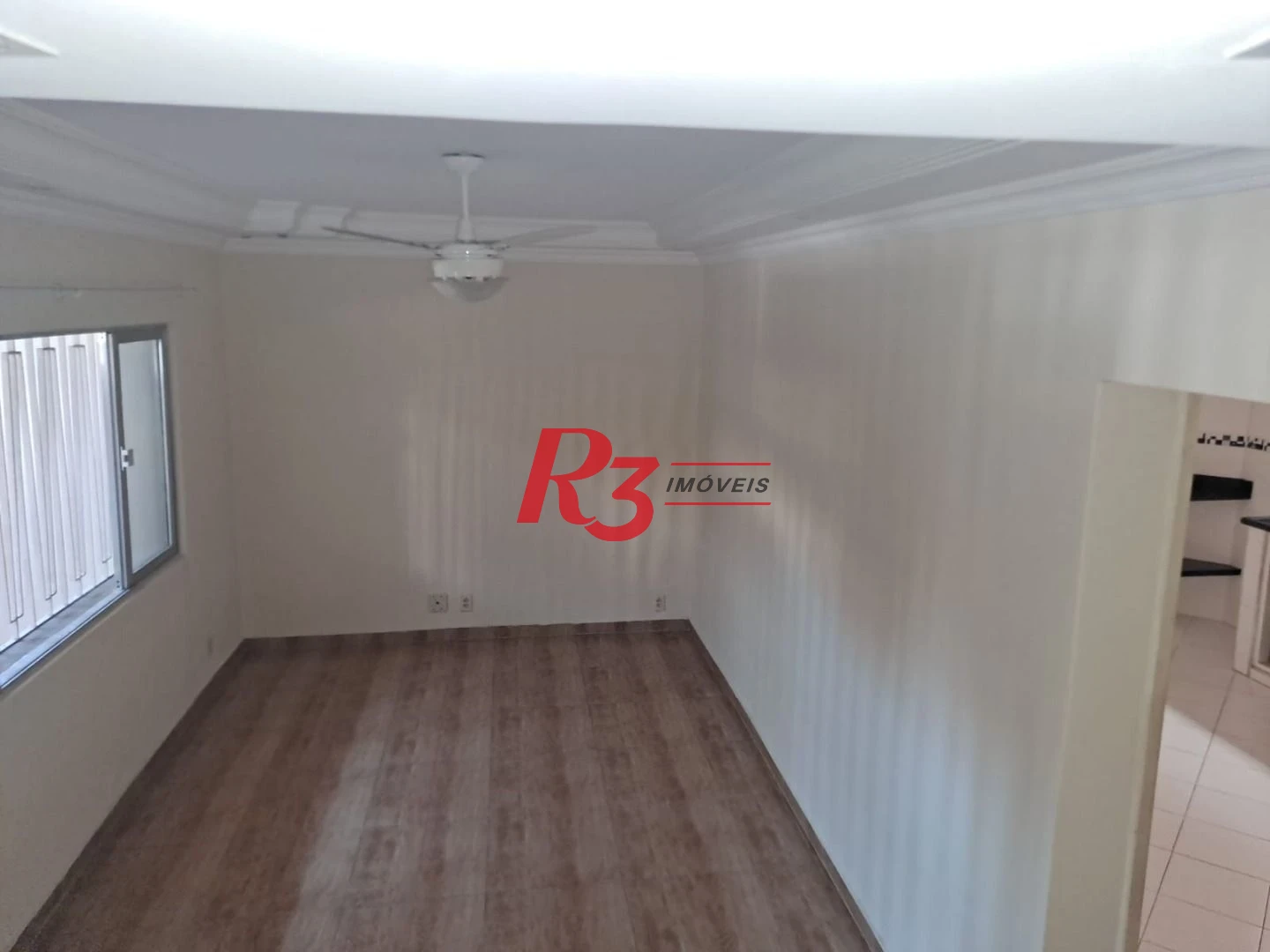Sobrado com 3 dormitórios à venda, 146 m² por R$ 380.000,00 - Vila Cascatinha - São Vicente/SP