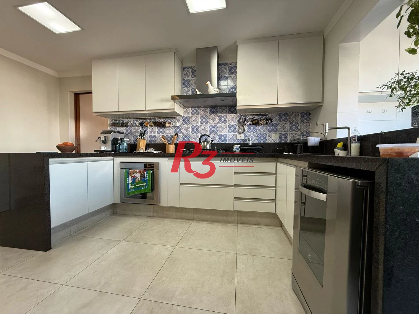 Apartamento com 3 dormitórios à venda, 148 m² por R$ 1.350.000,00 - Ponta da Praia - Santos/SP