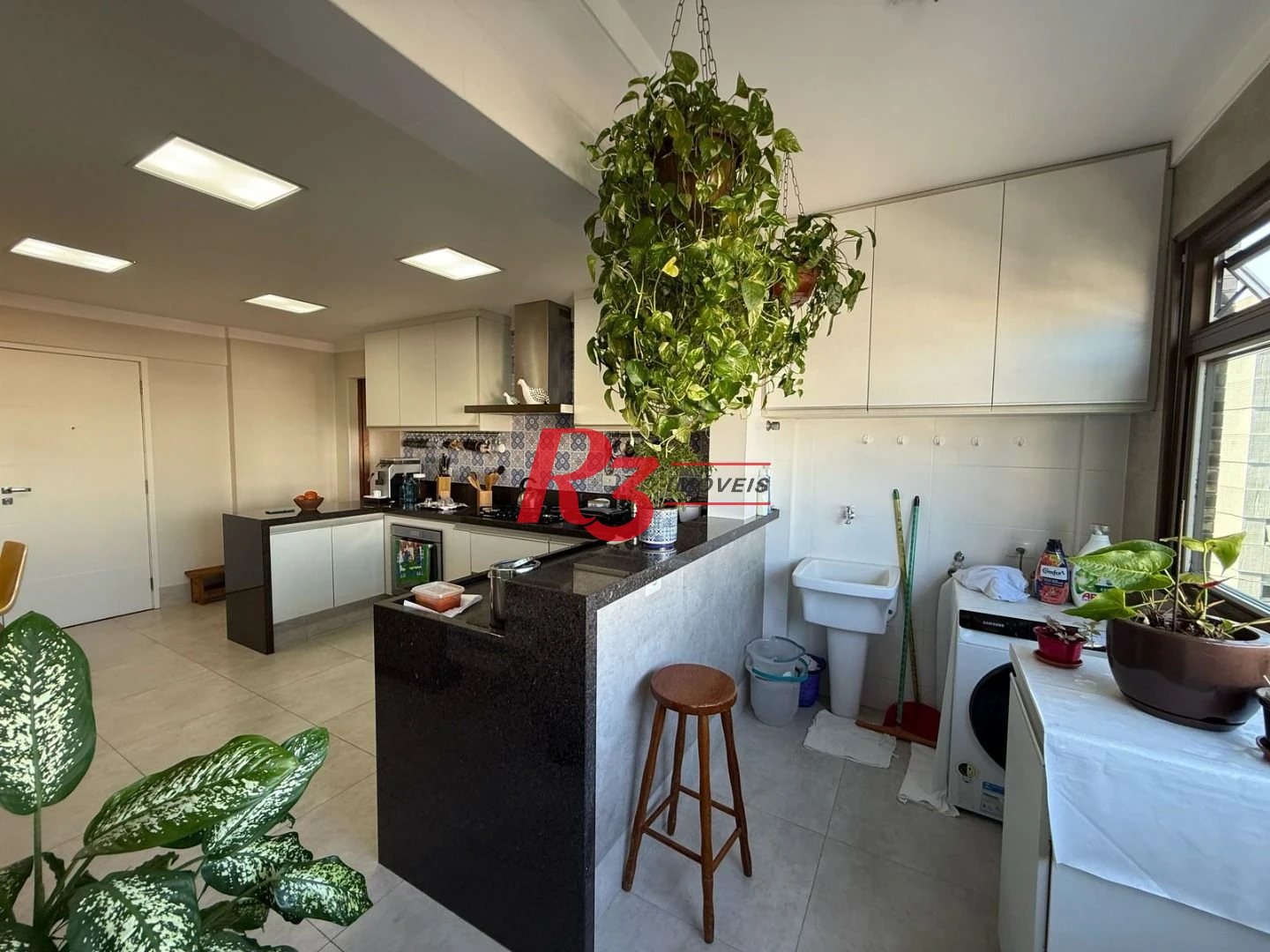 Apartamento com 3 dormitórios à venda, 148 m² por R$ 1.350.000,00 - Ponta da Praia - Santos/SP