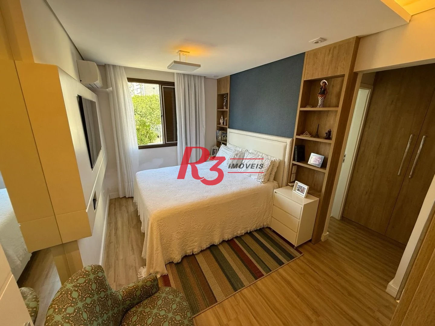Apartamento com 3 dormitórios à venda, 148 m² por R$ 1.350.000,00 - Ponta da Praia - Santos/SP