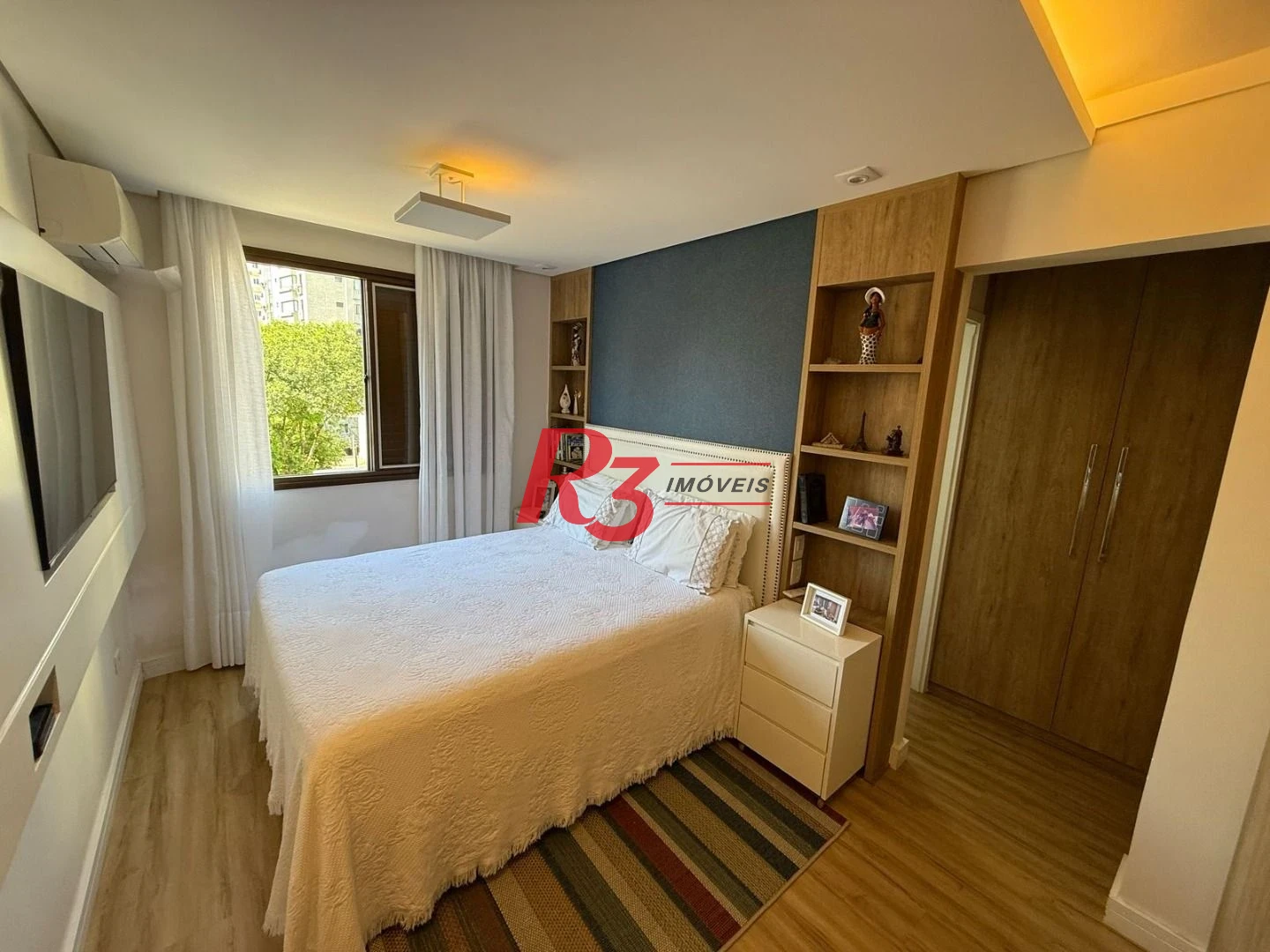 Apartamento com 3 dormitórios à venda, 148 m² por R$ 1.350.000,00 - Ponta da Praia - Santos/SP
