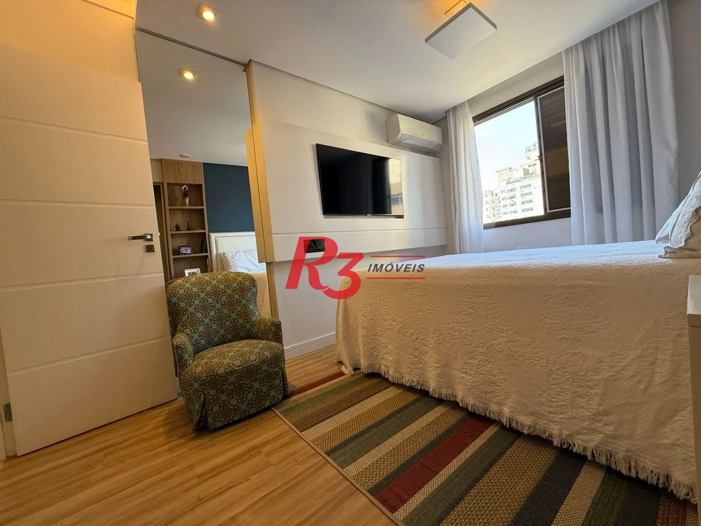 Apartamento com 3 dormitórios à venda, 148 m² por R$ 1.350.000,00 - Ponta da Praia - Santos/SP