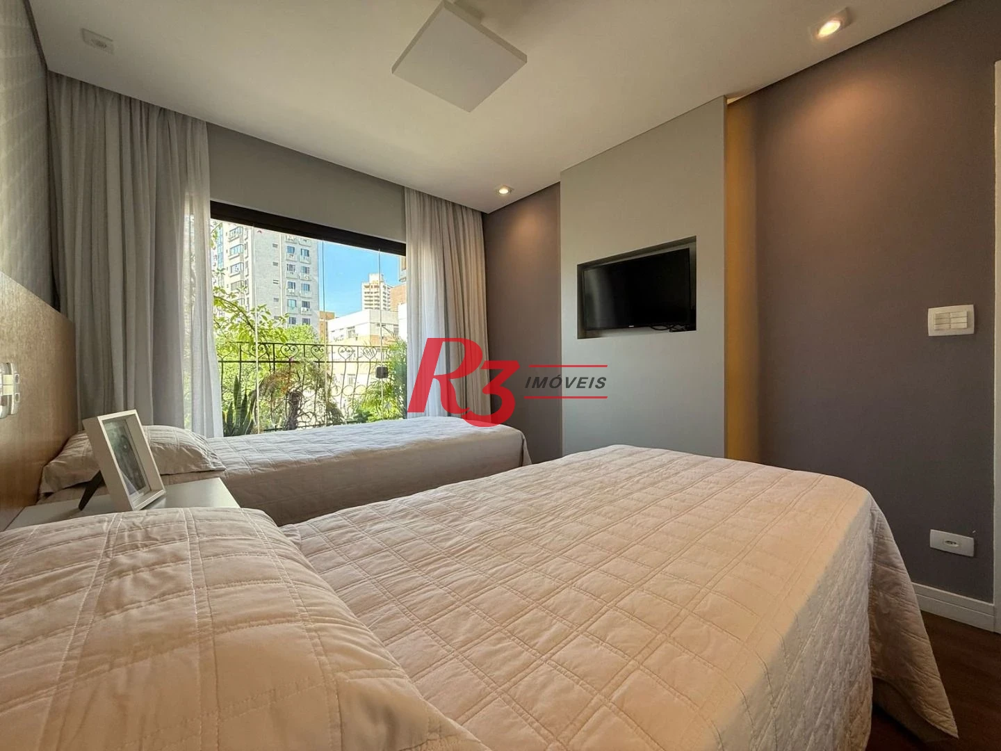Apartamento com 3 dormitórios à venda, 148 m² por R$ 1.350.000,00 - Ponta da Praia - Santos/SP