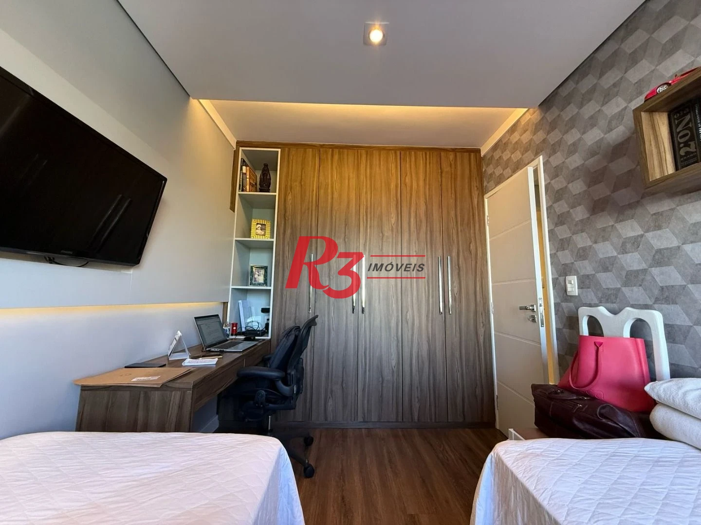Apartamento com 3 dormitórios à venda, 148 m² por R$ 1.350.000,00 - Ponta da Praia - Santos/SP