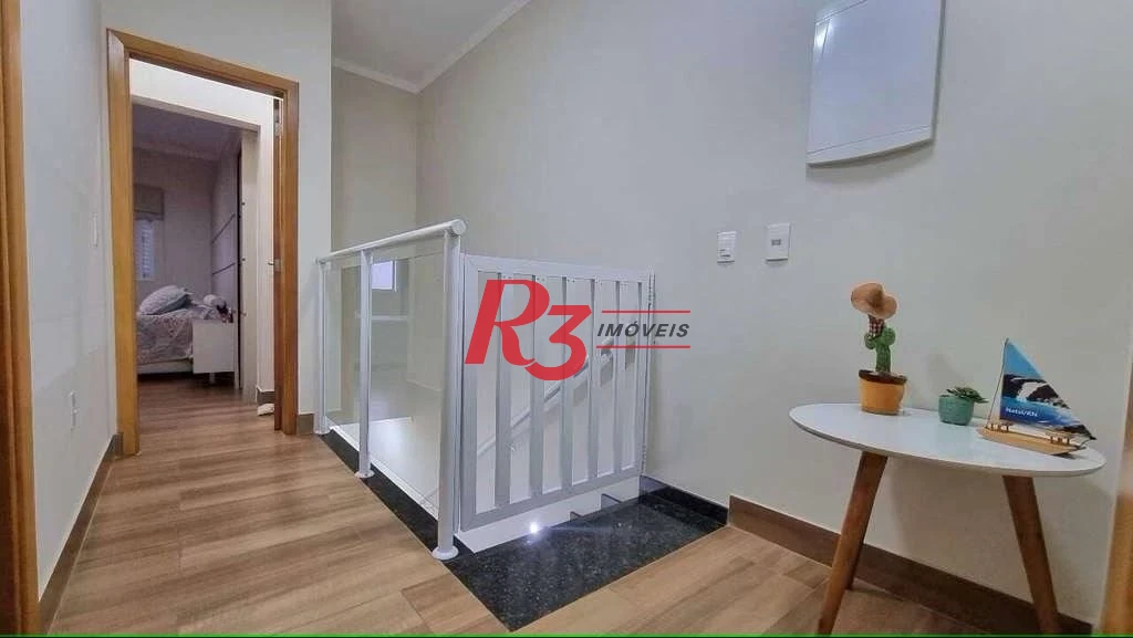Casa com 3 dormitórios à venda, 150 m² por R$ 1.272.000,00 - Marapé - Santos/SP