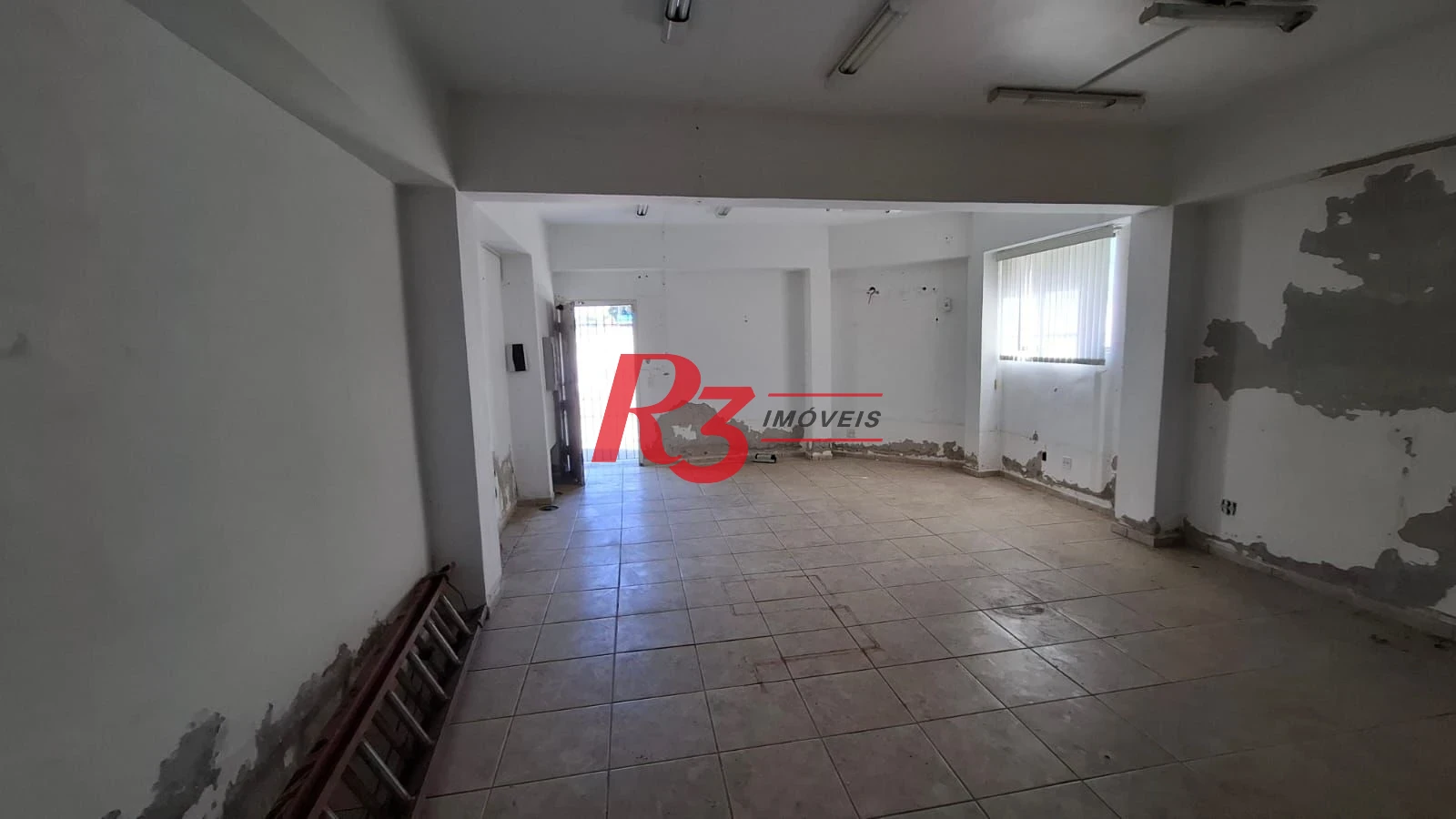 Prédio comercial à venda, 315 m² por R$ 450.000 - Estuário - Santos/SP