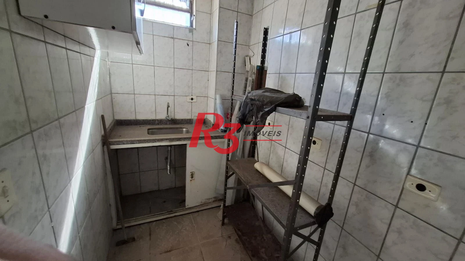 Prédio comercial à venda, 315 m² por R$ 450.000 - Estuário - Santos/SP