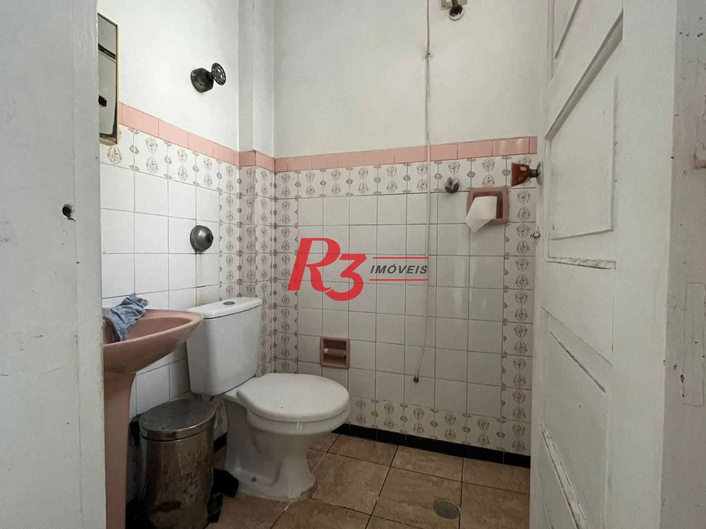 Casa com 3 dormitórios para alugar, 218 m² por R$ 8.565,24/mês - Embaré - Santos/SP