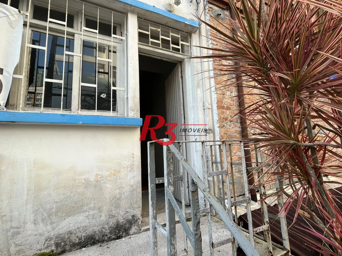 Casa com 3 dormitórios para alugar, 218 m² por R$ 8.565,24/mês - Embaré - Santos/SP