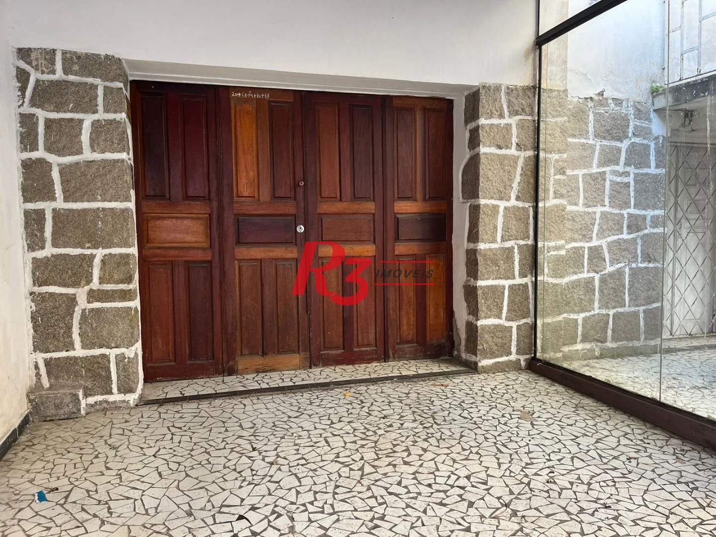 Casa com 3 dormitórios para alugar, 218 m² por R$ 8.565,24/mês - Embaré - Santos/SP