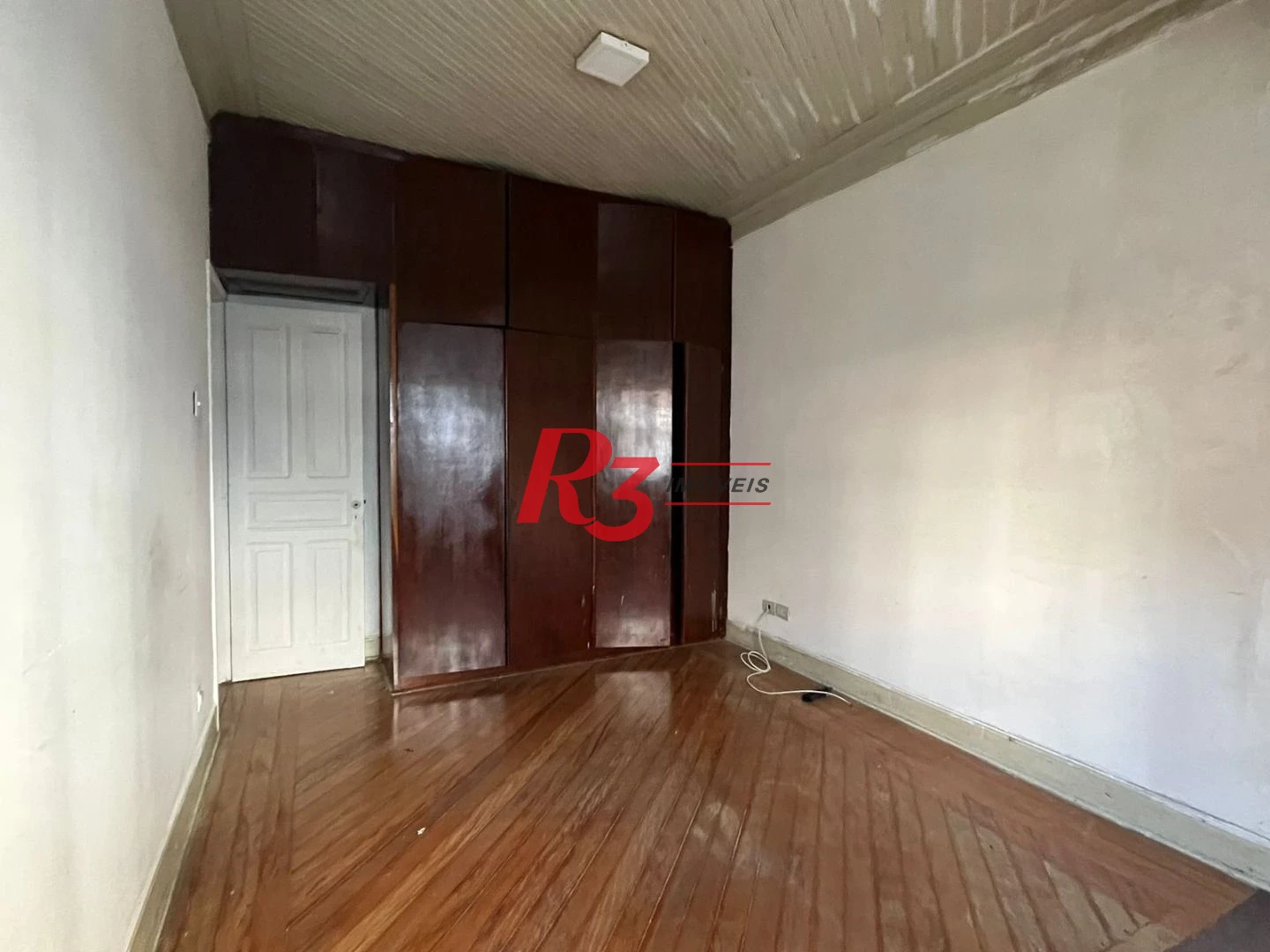 Casa com 3 dormitórios para alugar, 218 m² por R$ 8.565,24/mês - Embaré - Santos/SP