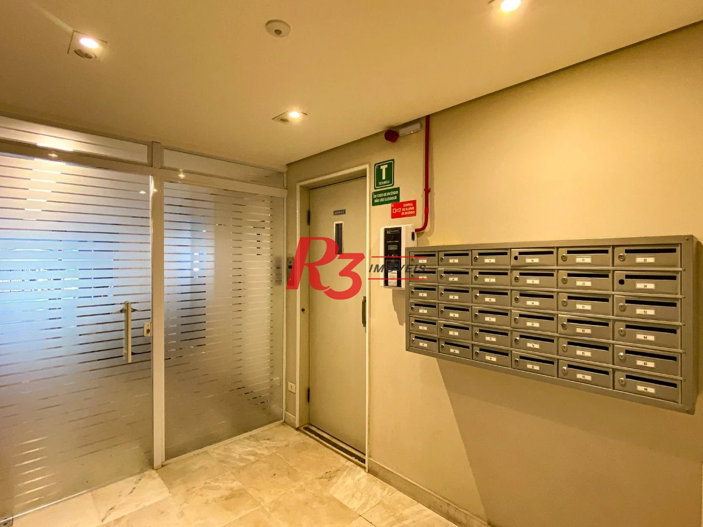 Apartamento com 3 quartos à venda, 108 m² por R$ 665.000 - Embaré - Santos/SP