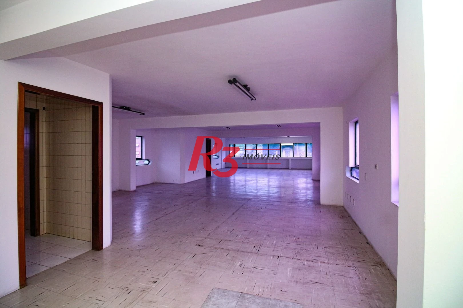 Sala para alugar, 121 m² por R$ 5.000,00 - Vila Matias - Santos/SP