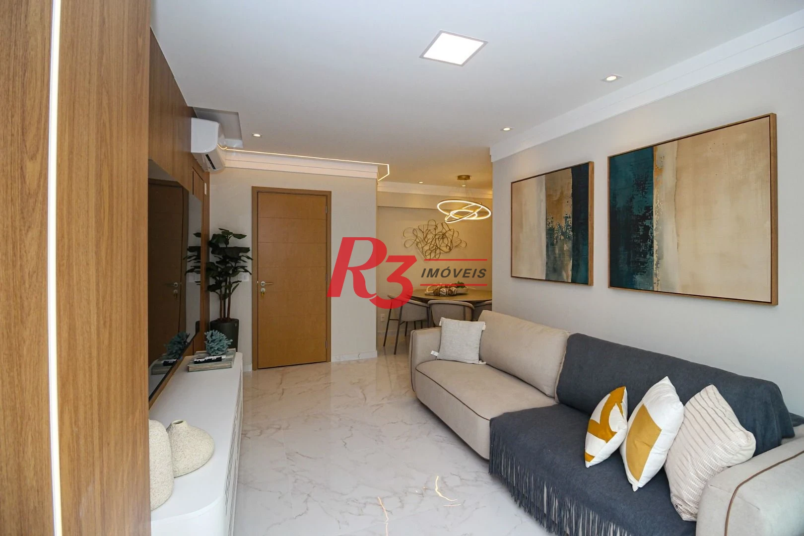 Apartamento com 3 dormitórios à venda, 101 m² por R$ 2.200.000,00 - Gonzaga - Santos/SP