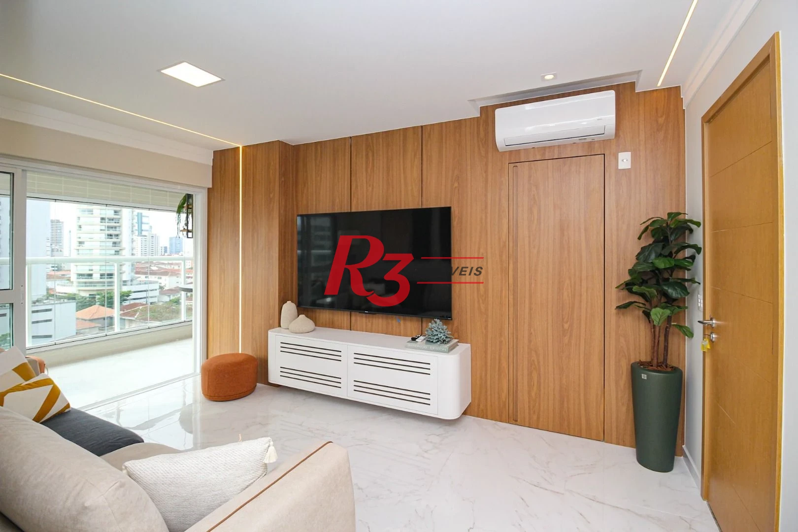 Apartamento com 3 dormitórios à venda, 101 m² por R$ 2.200.000,00 - Gonzaga - Santos/SP