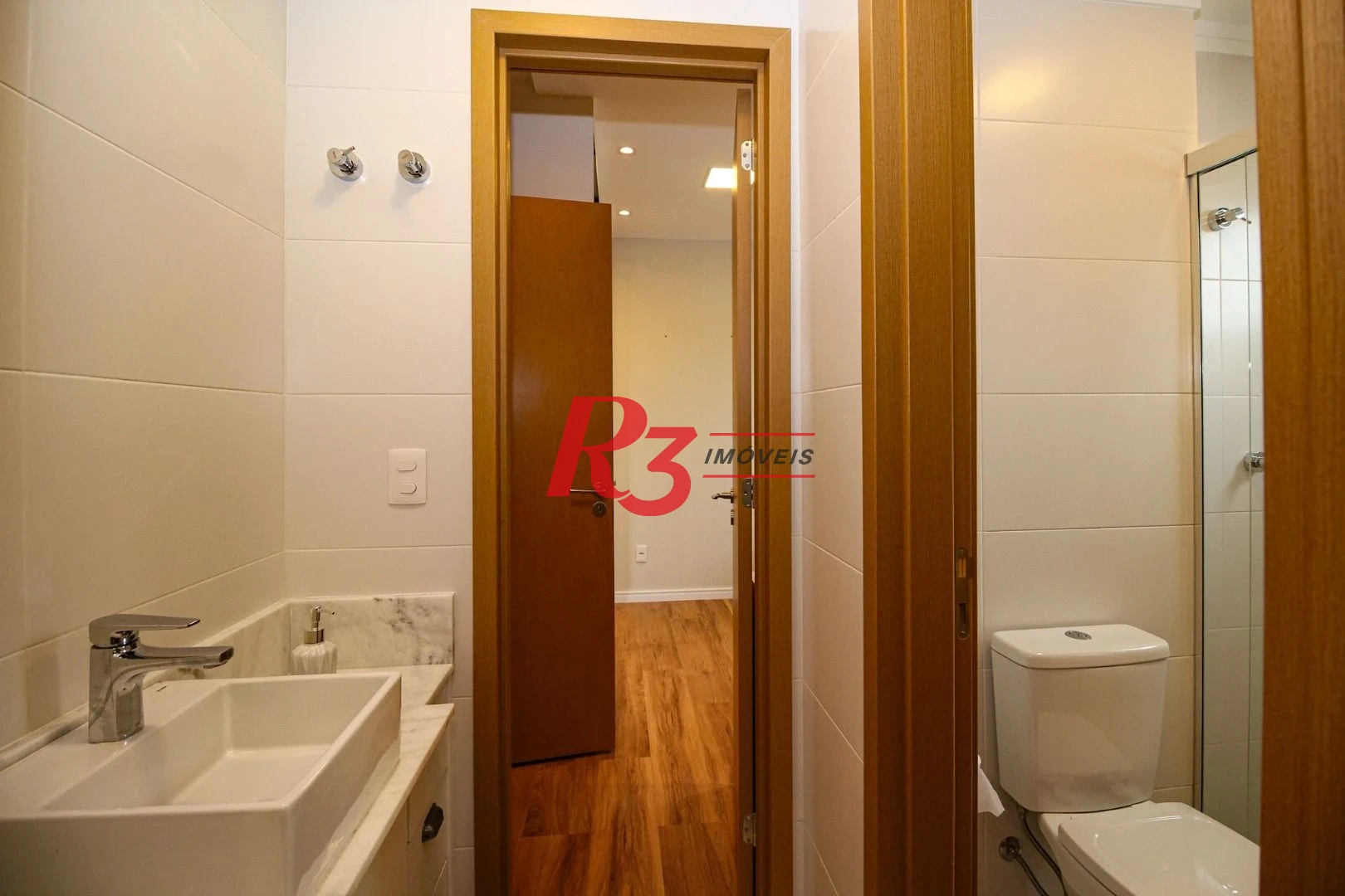 Apartamento com 3 dormitórios à venda, 101 m² por R$ 2.200.000,00 - Gonzaga - Santos/SP