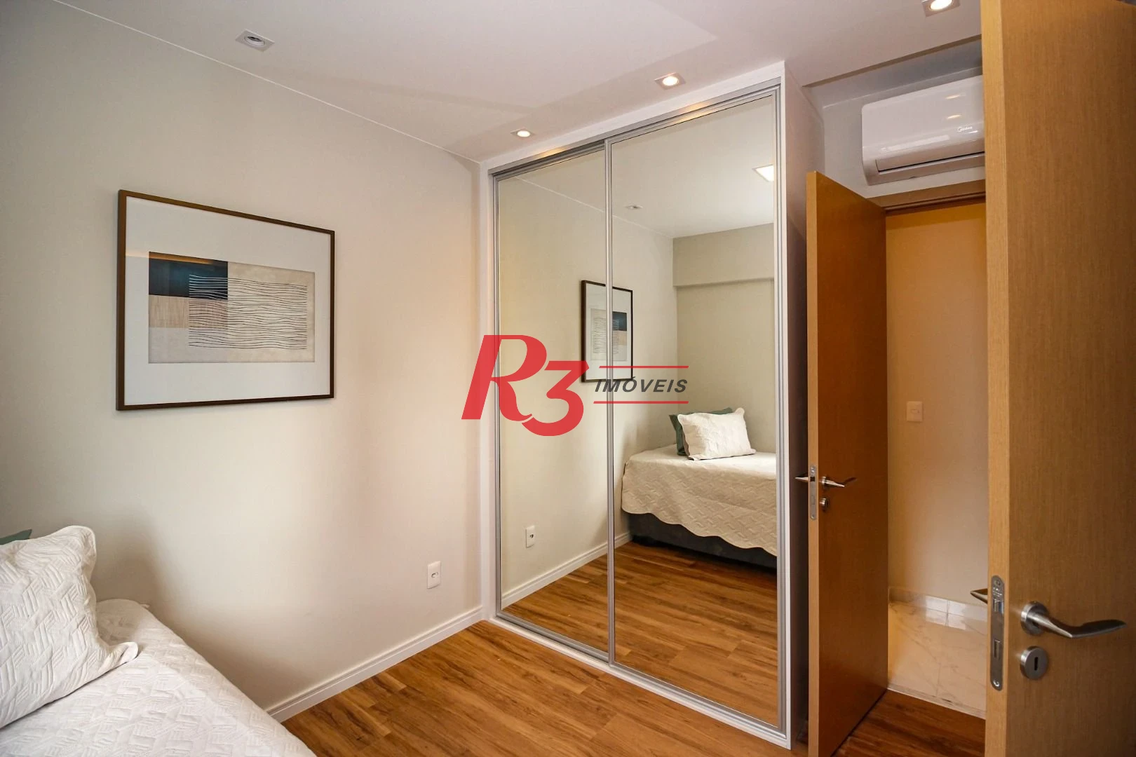 Apartamento com 3 dormitórios à venda, 101 m² por R$ 2.200.000,00 - Gonzaga - Santos/SP