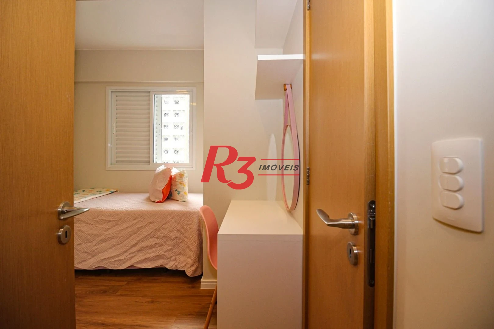 Apartamento com 3 dormitórios à venda, 101 m² por R$ 2.200.000,00 - Gonzaga - Santos/SP