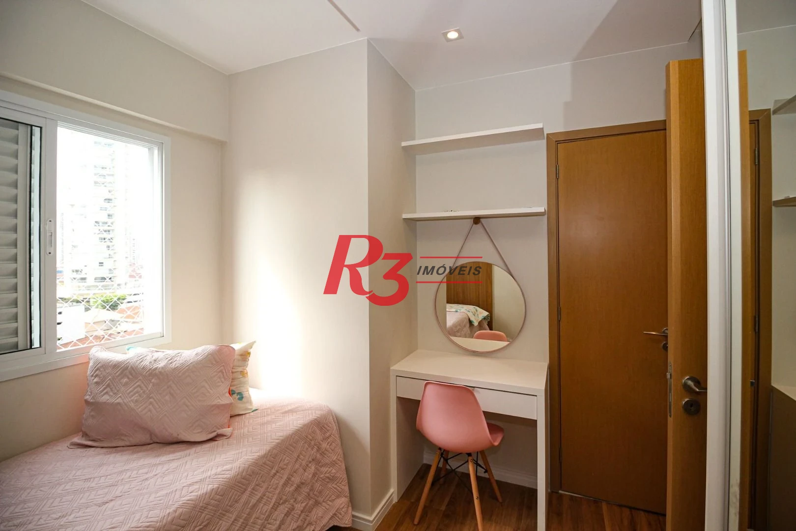 Apartamento com 3 dormitórios à venda, 101 m² por R$ 2.200.000,00 - Gonzaga - Santos/SP