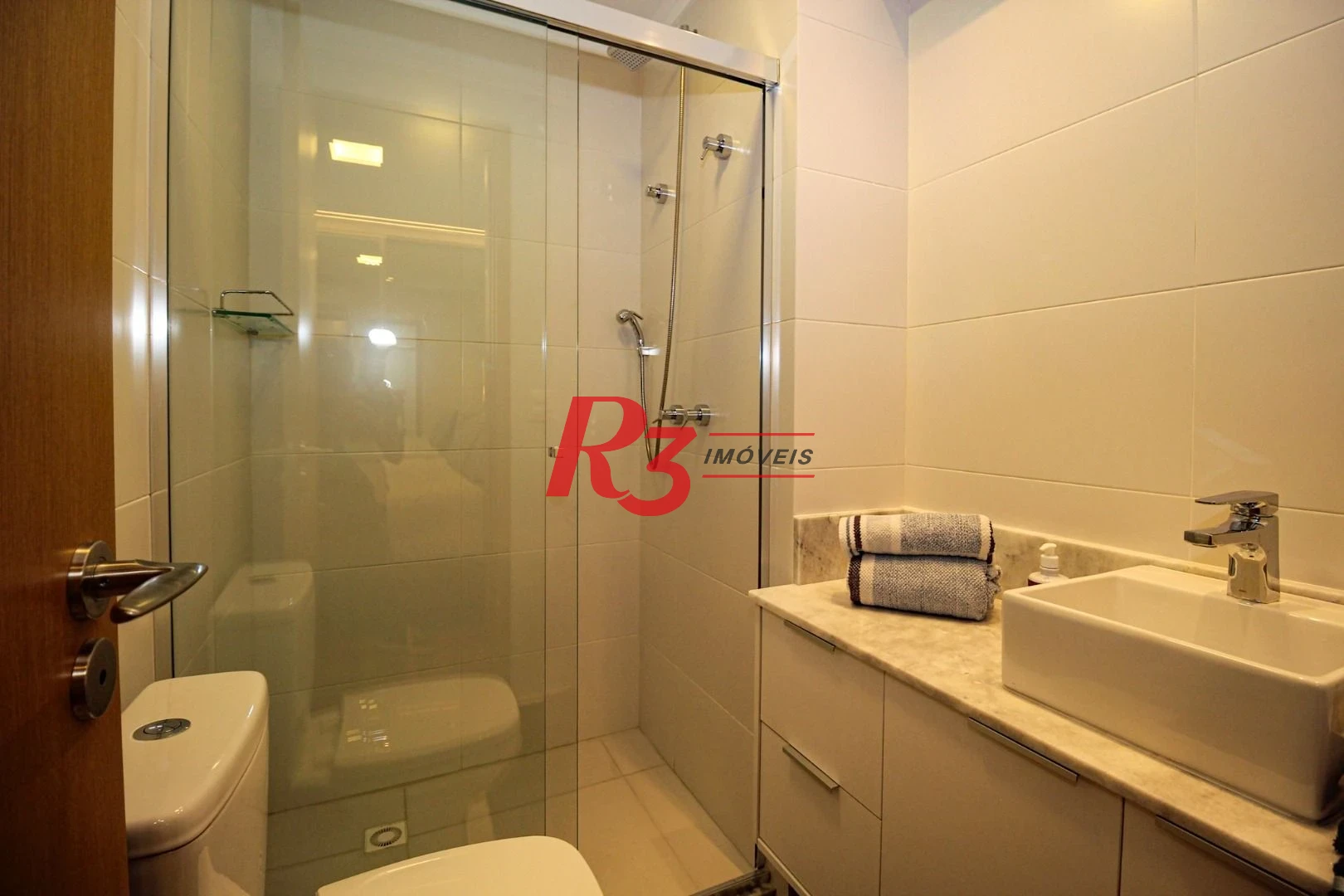 Apartamento com 3 dormitórios à venda, 101 m² por R$ 2.200.000,00 - Gonzaga - Santos/SP