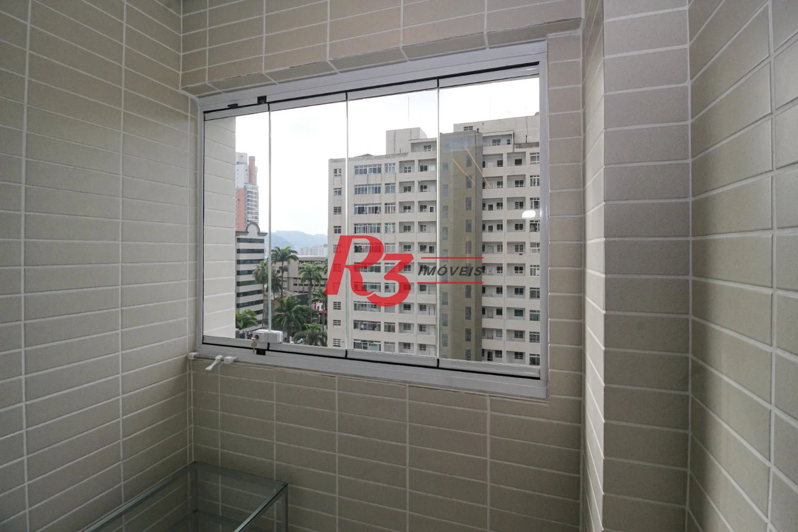 Apartamento com 3 dormitórios à venda, 101 m² por R$ 2.200.000,00 - Gonzaga - Santos/SP