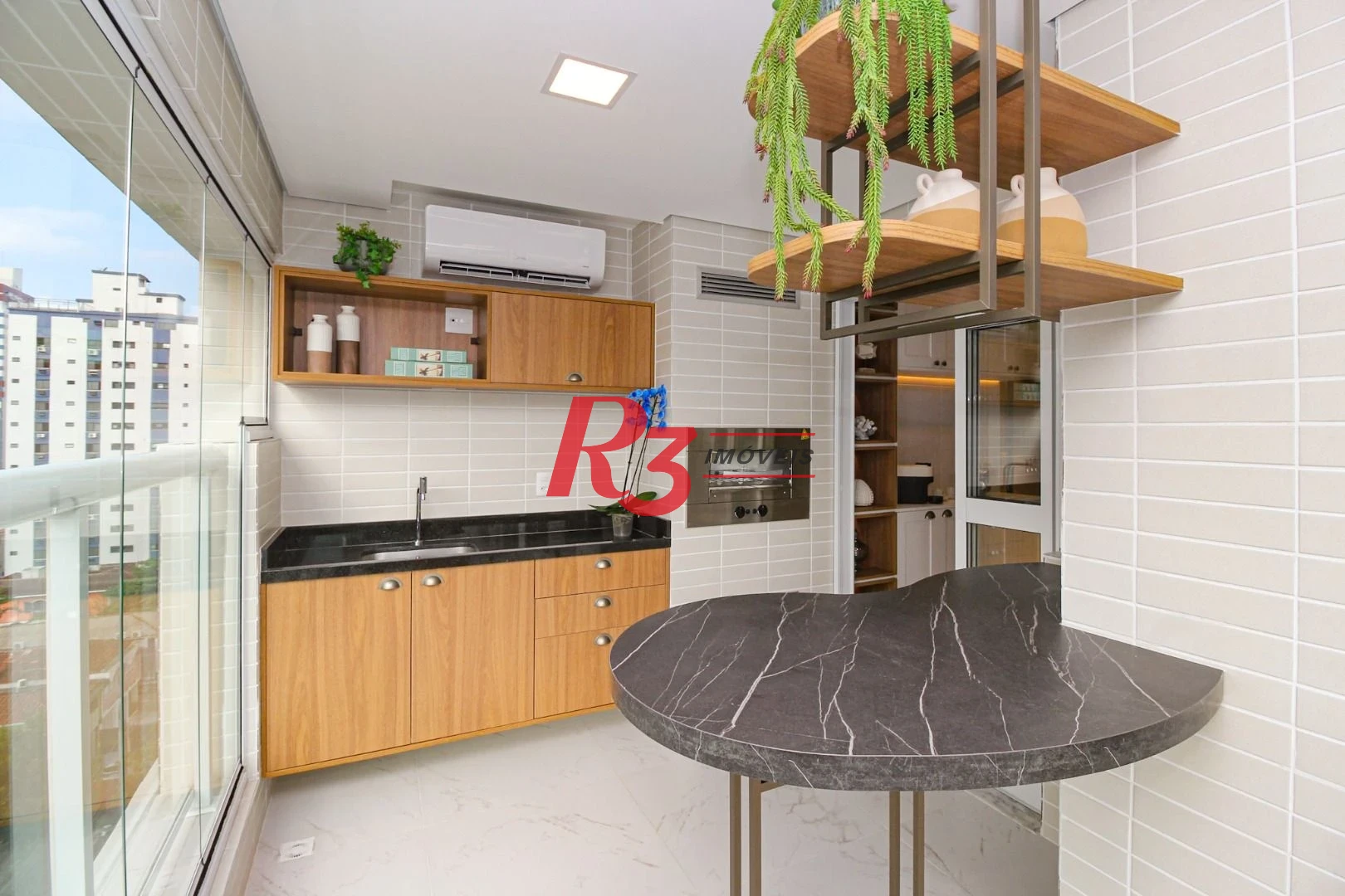 Apartamento com 3 dormitórios à venda, 101 m² por R$ 2.200.000,00 - Gonzaga - Santos/SP