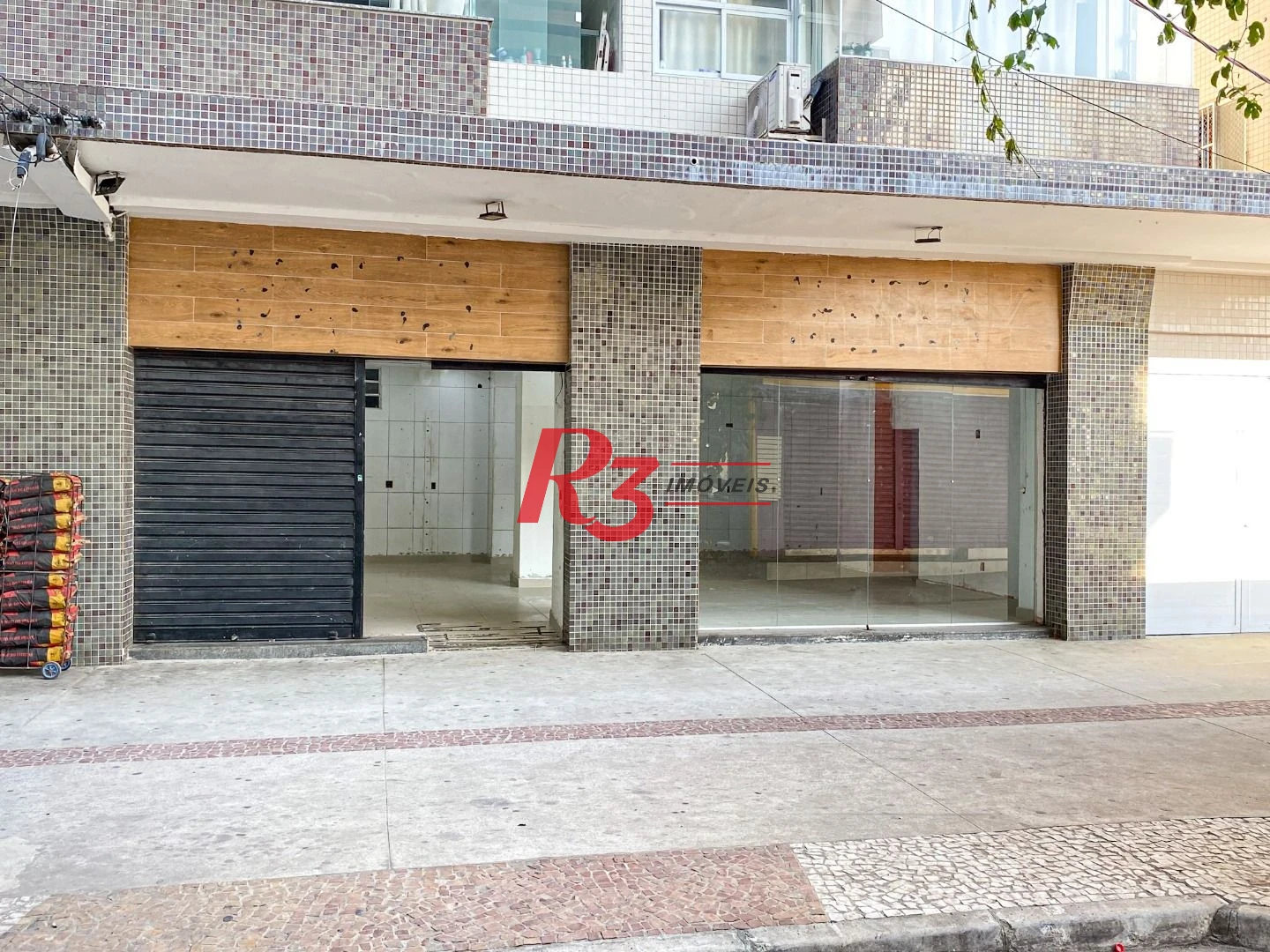 Loja para alugar, 65 m² por R$ 12.000,00/mês - Ponta da Praia - Santos/SP