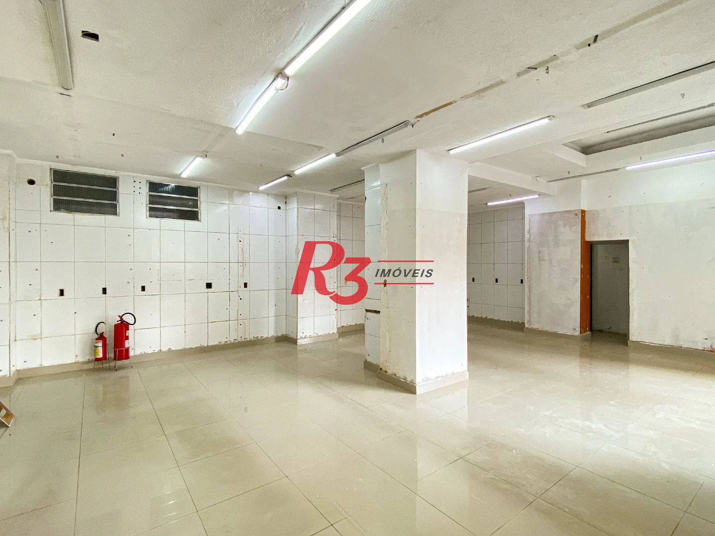 Loja para alugar, 65 m² por R$ 12.000,00/mês - Ponta da Praia - Santos/SP