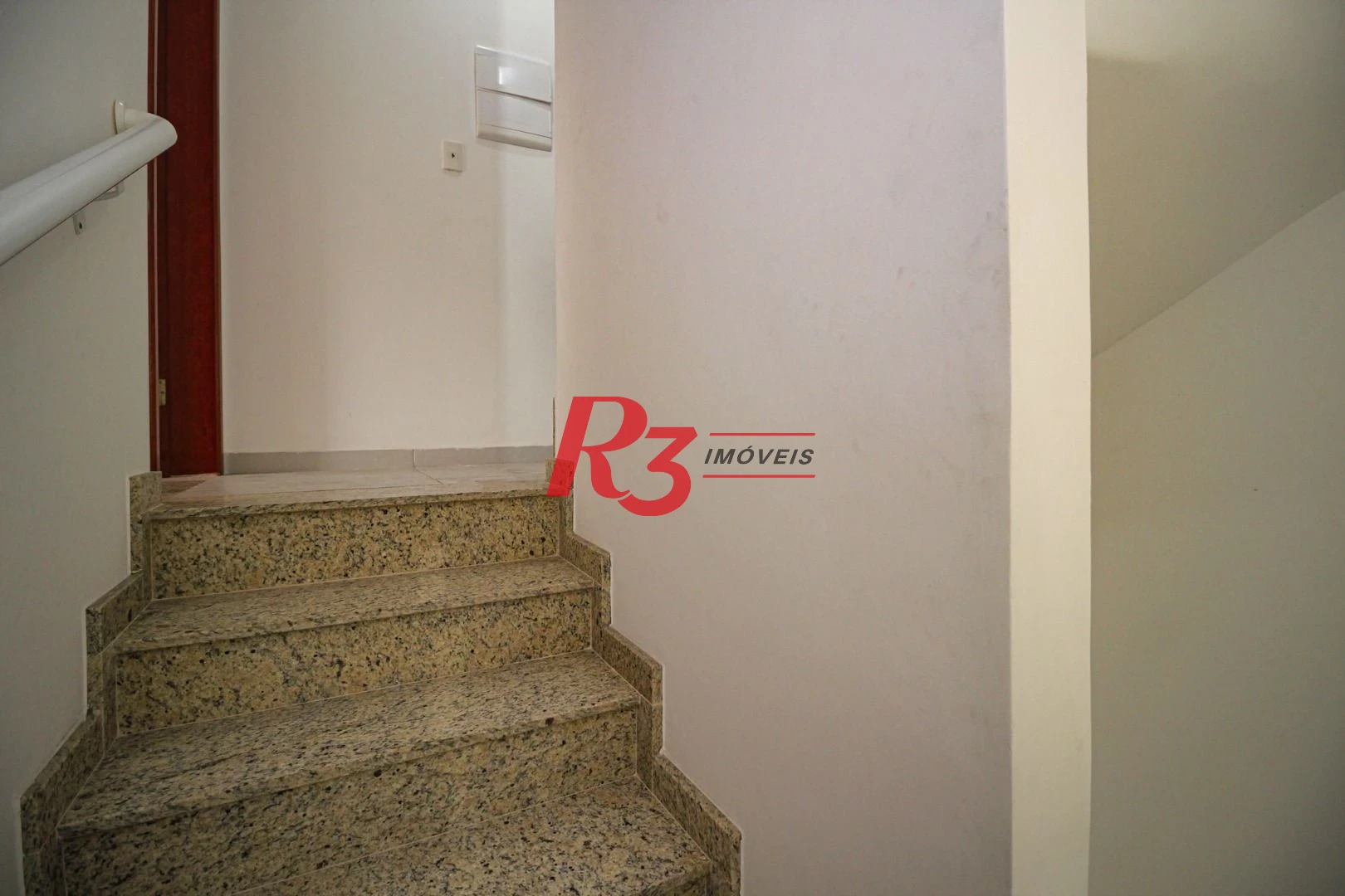 Casa com 4 dormitórios à venda, 170 m² por R$ 1.100.000,00 - Vila Belmiro - Santos/SP