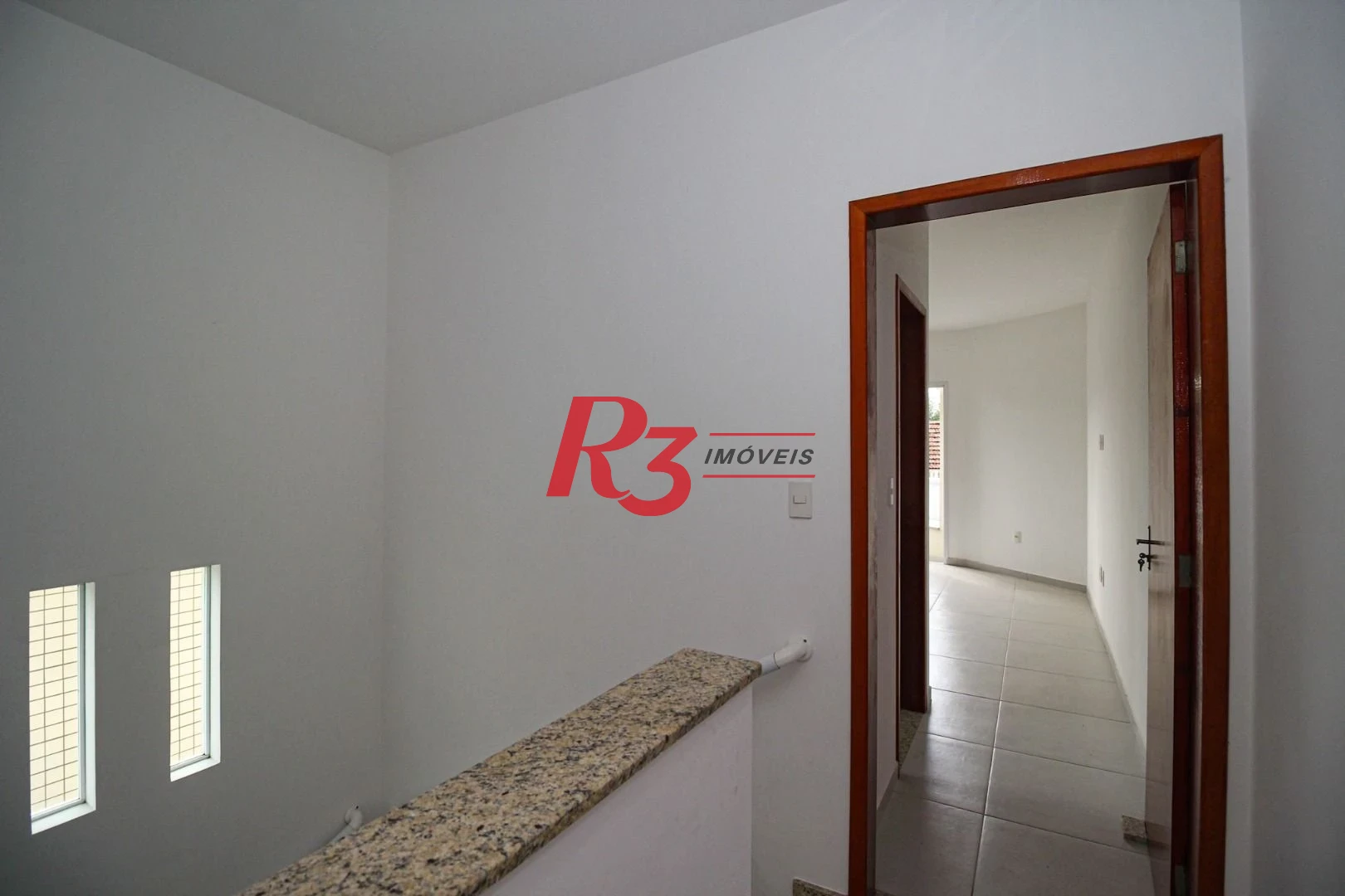 Casa com 4 dormitórios à venda, 170 m² por R$ 1.100.000,00 - Vila Belmiro - Santos/SP