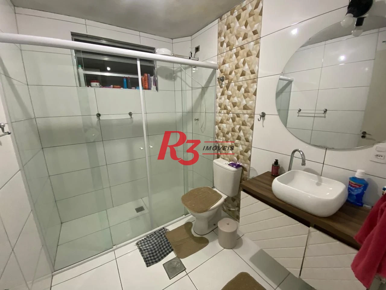 Apartamento de 2 quartos no Embaré