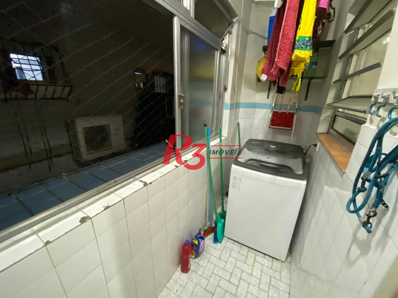 Apartamento de 2 quartos no Embaré