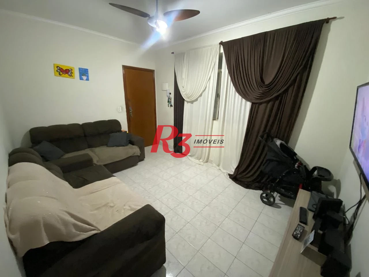 Apartamento de 2 quartos no Embaré
