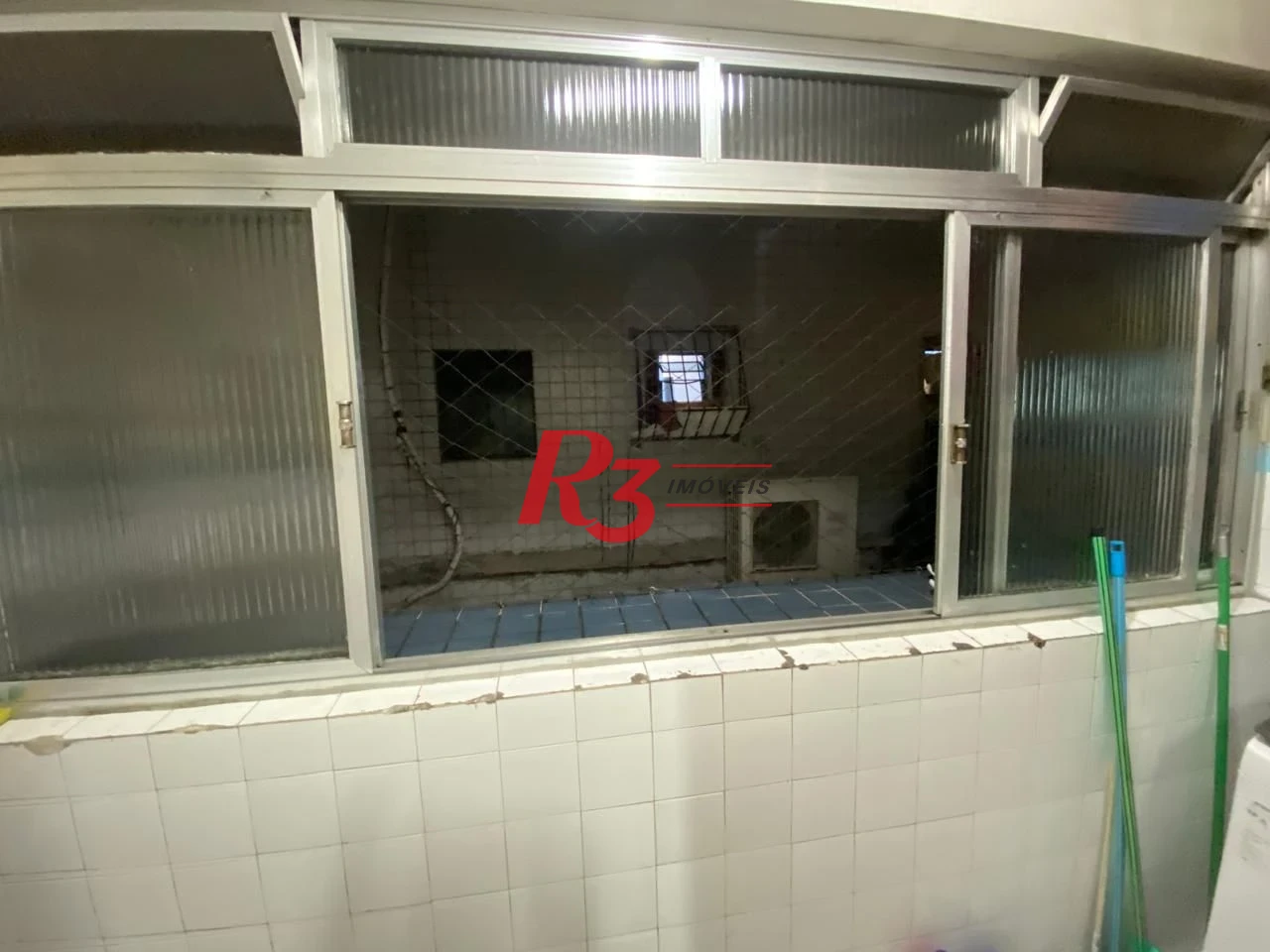 Apartamento de 2 quartos no Embaré