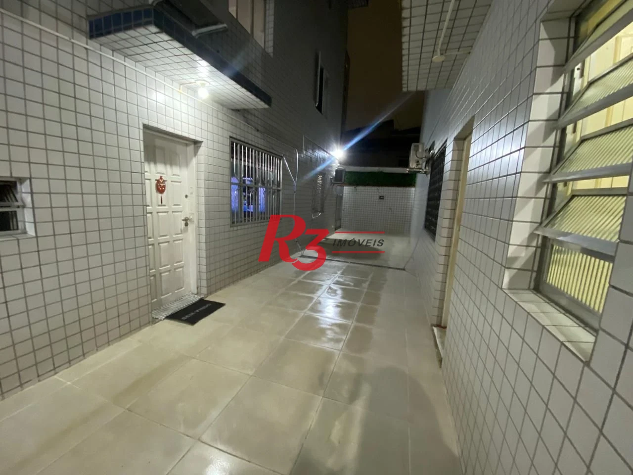 Apartamento de 2 quartos no Embaré