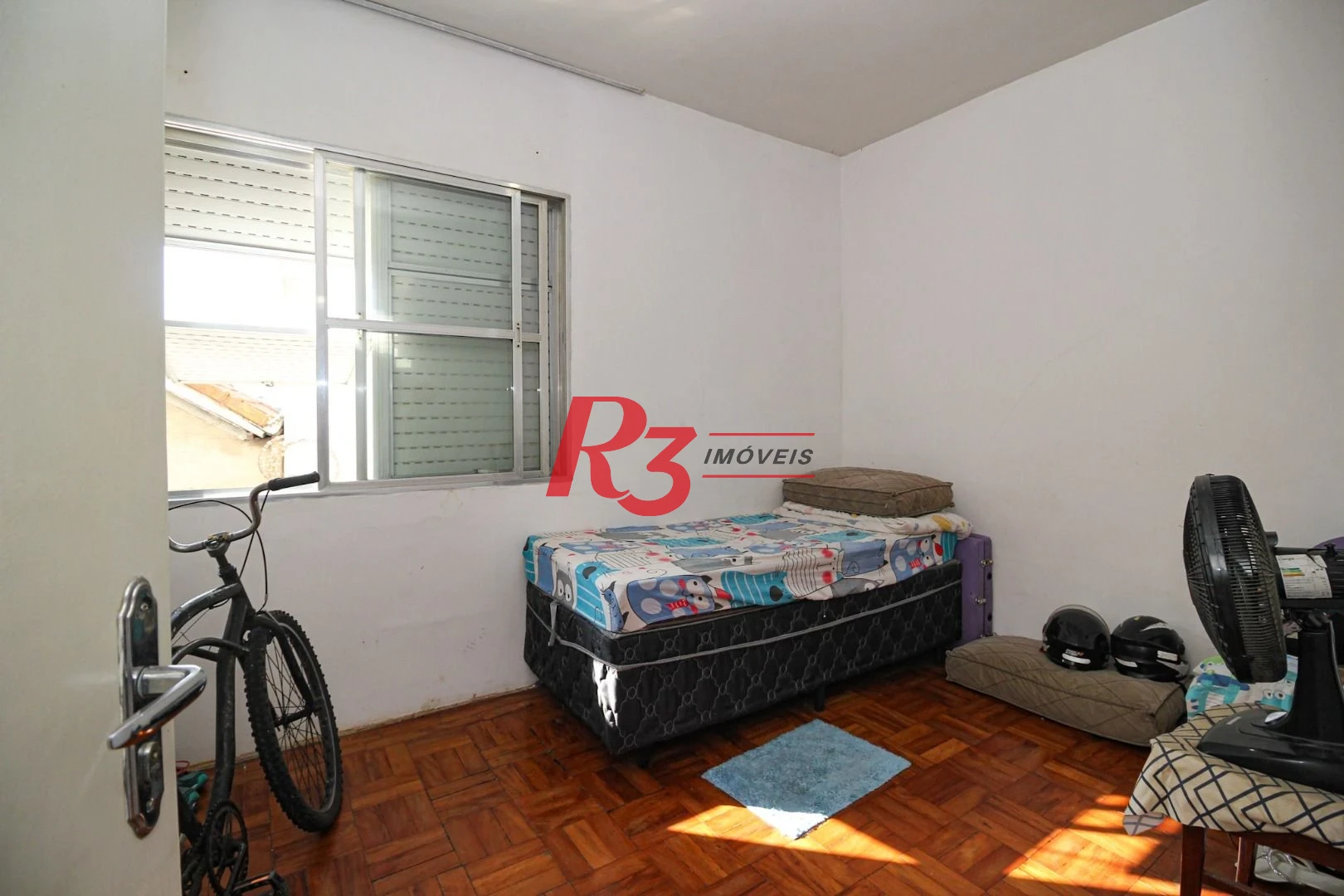 Apartamento com 2 dormitórios à venda, 84 m² por R$ 405.000,00 - Encruzilhada - Santos/SP