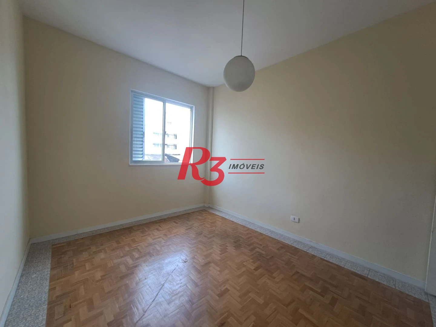 Apartamento com 2 dormitórios à venda, 65 m² por R$ 410.000,00 - Embaré - Santos/SP