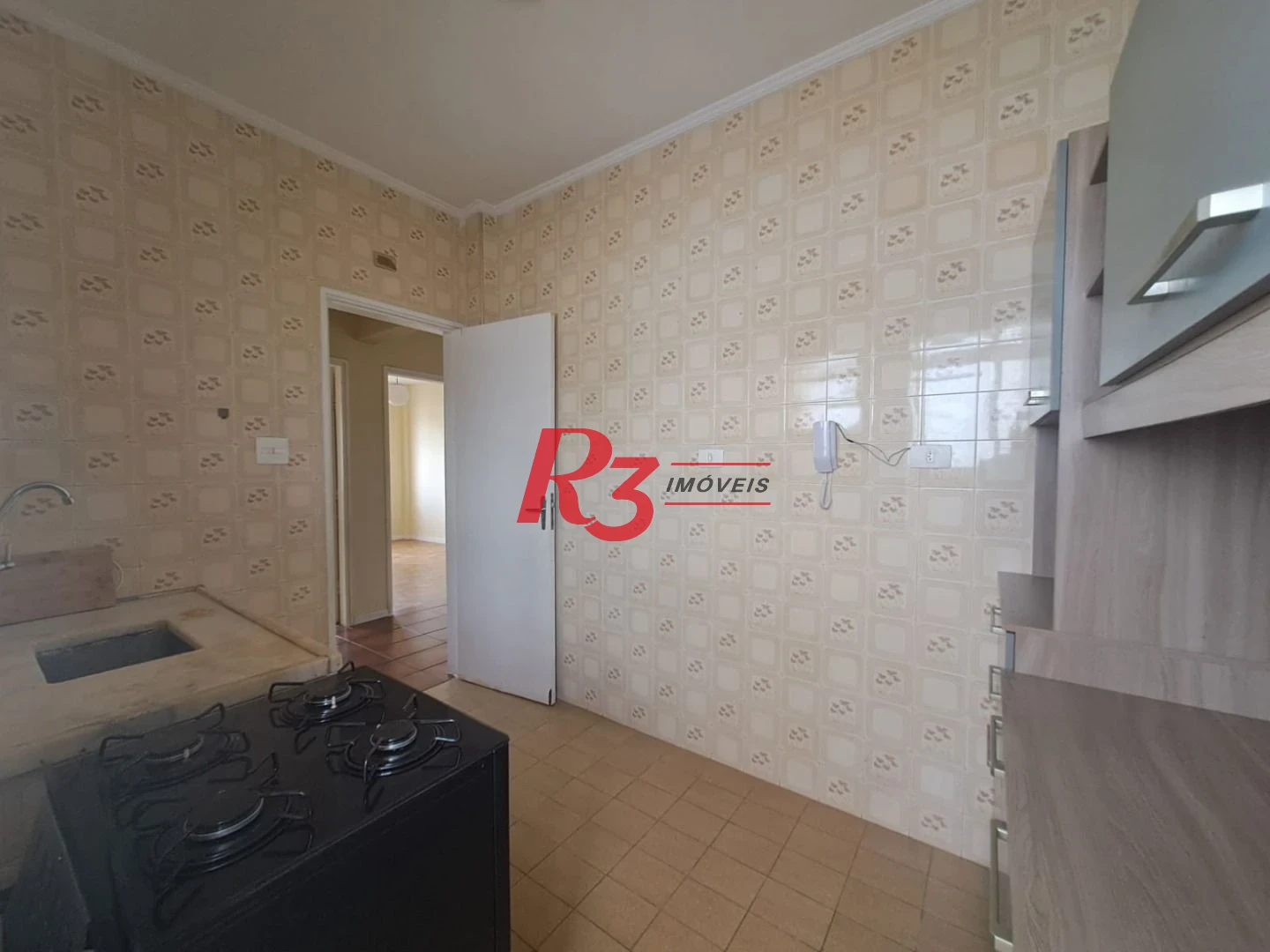 Apartamento com 2 dormitórios à venda, 65 m² por R$ 410.000,00 - Embaré - Santos/SP