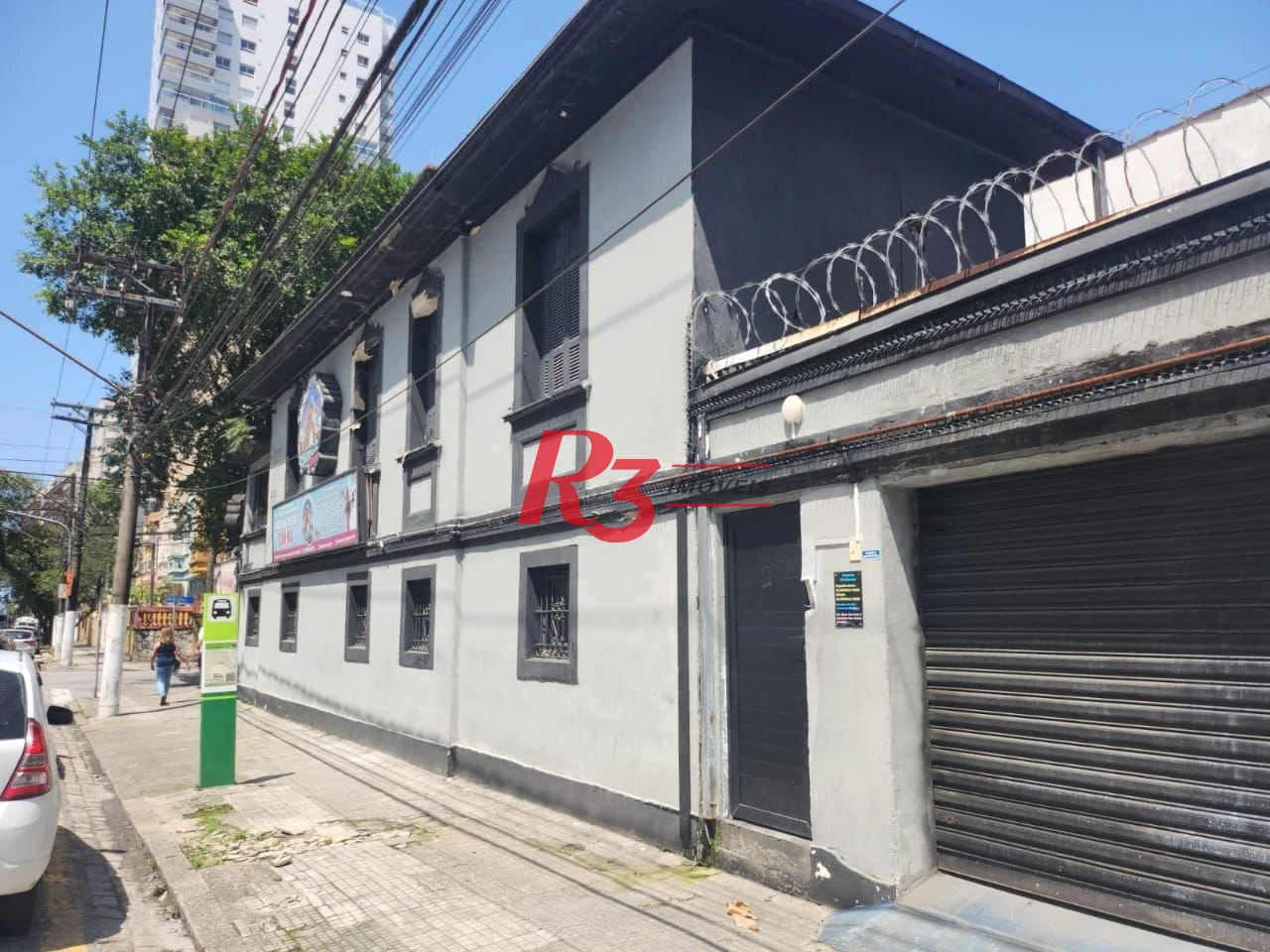 Imóvel Comercial para venda e locação na Pompéia em Santos.