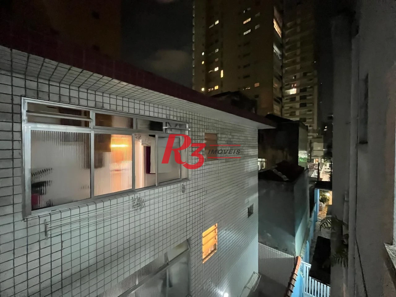 Apartamento com 3 dormitórios à venda, 93 m² por R$ 420.000,00 - Pompéia - Santos/SP