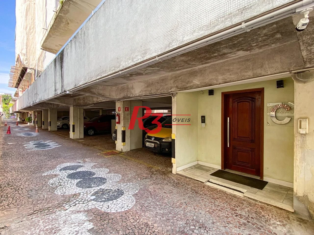 Apartamento com 2 dormitórios à venda, 70 m² por R$ 380.000,00 - Vila Belmiro - Santos/SP