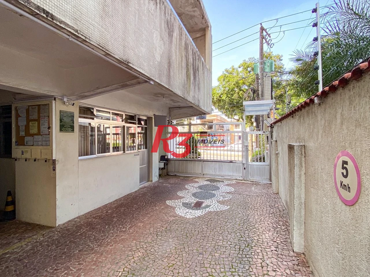 Apartamento com 2 dormitórios à venda, 70 m² por R$ 380.000,00 - Vila Belmiro - Santos/SP