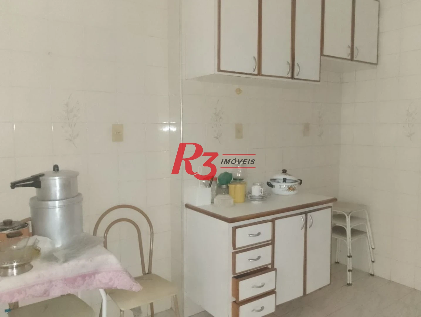 Apartamento com 3 dormitórios à venda, 189 m² por R$ 660.000,00 - Gonzaga - Santos/SP