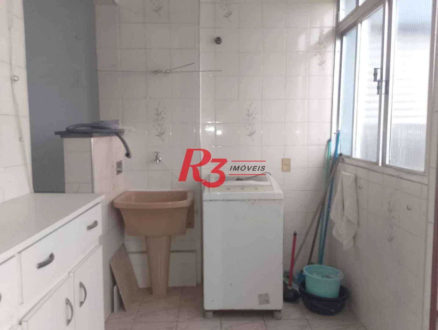 Apartamento com 3 dormitórios à venda, 189 m² por R$ 660.000,00 - Gonzaga - Santos/SP