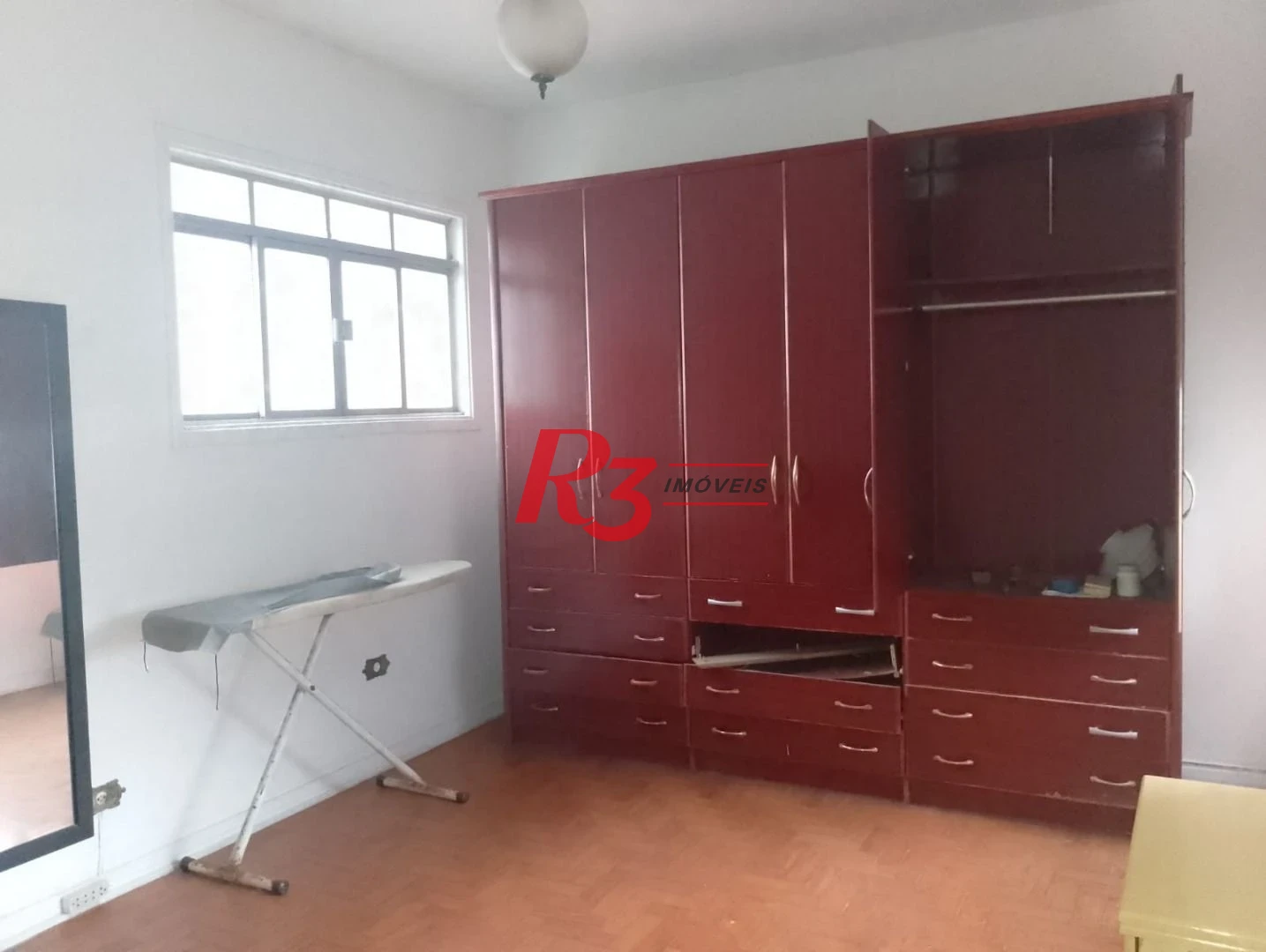Apartamento com 3 dormitórios à venda, 189 m² por R$ 660.000,00 - Gonzaga - Santos/SP