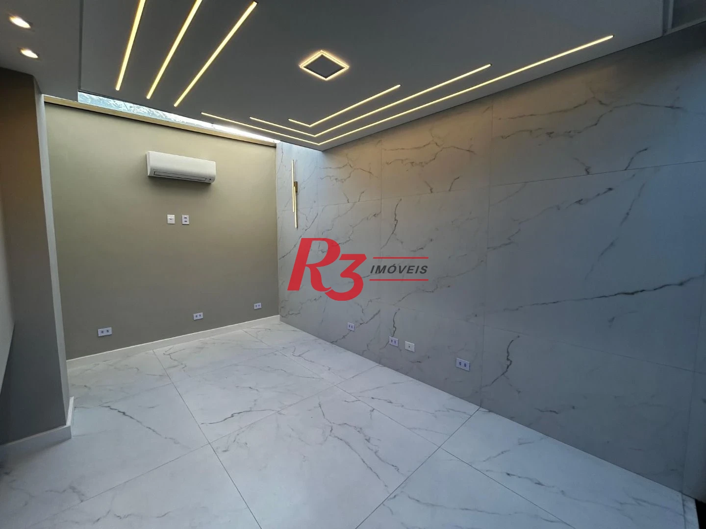 Casa com 4 dormitórios, 250 m² - venda por R$ 4.000.000,00 ou aluguel por R$ 20.430,00/mês - Campo Grande - Santos/SP