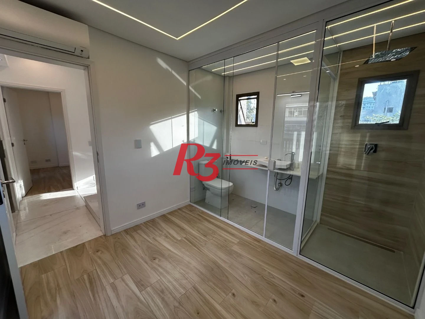 Casa com 4 dormitórios, 250 m² - venda por R$ 4.000.000,00 ou aluguel por R$ 20.430,00/mês - Campo Grande - Santos/SP