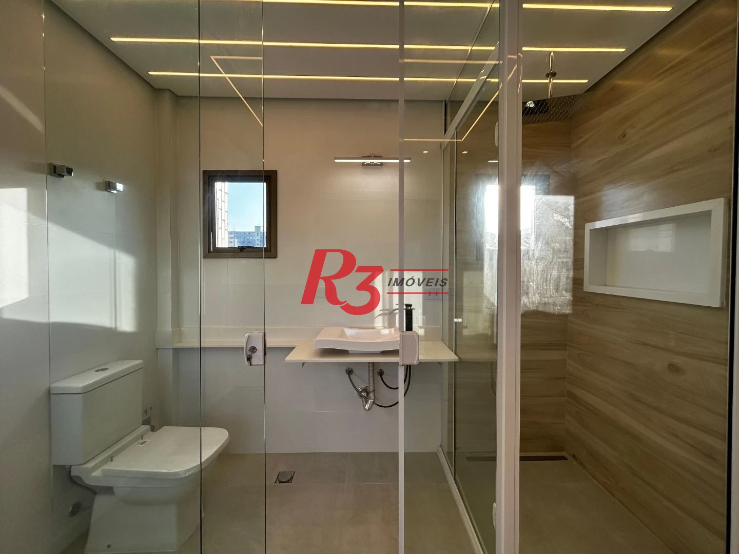 Casa com 4 dormitórios, 250 m² - venda por R$ 4.000.000,00 ou aluguel por R$ 20.430,00/mês - Campo Grande - Santos/SP