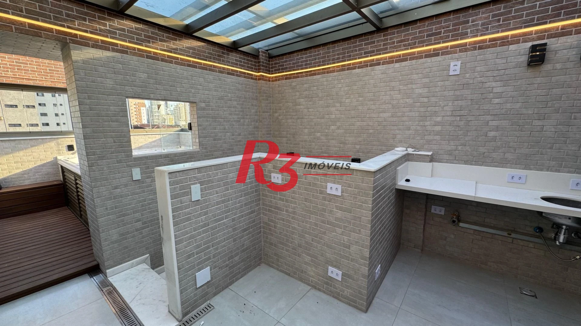 Casa com 4 dormitórios, 250 m² - venda por R$ 4.000.000,00 ou aluguel por R$ 20.430,00/mês - Campo Grande - Santos/SP