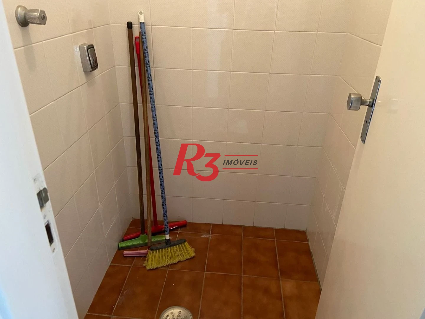 Apartamento com 3 dormitórios à venda, 170 m² por R$ 800.000,00 - Embaré - Santos/SP